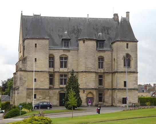 Château des Ducs de Normandie - Hôtel L'Ile de Sées