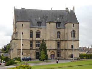 Château des Ducs de Normandie - Hôtel L'Ile de Sées